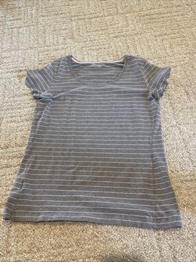 Eddie Bauer Women’s Large Tee Shirt Cotton Stretch Gray Purple Violet Stripe